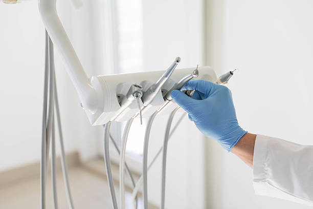 24/7 Emergency Dental Implants experts in Brooklyn Heights, OH